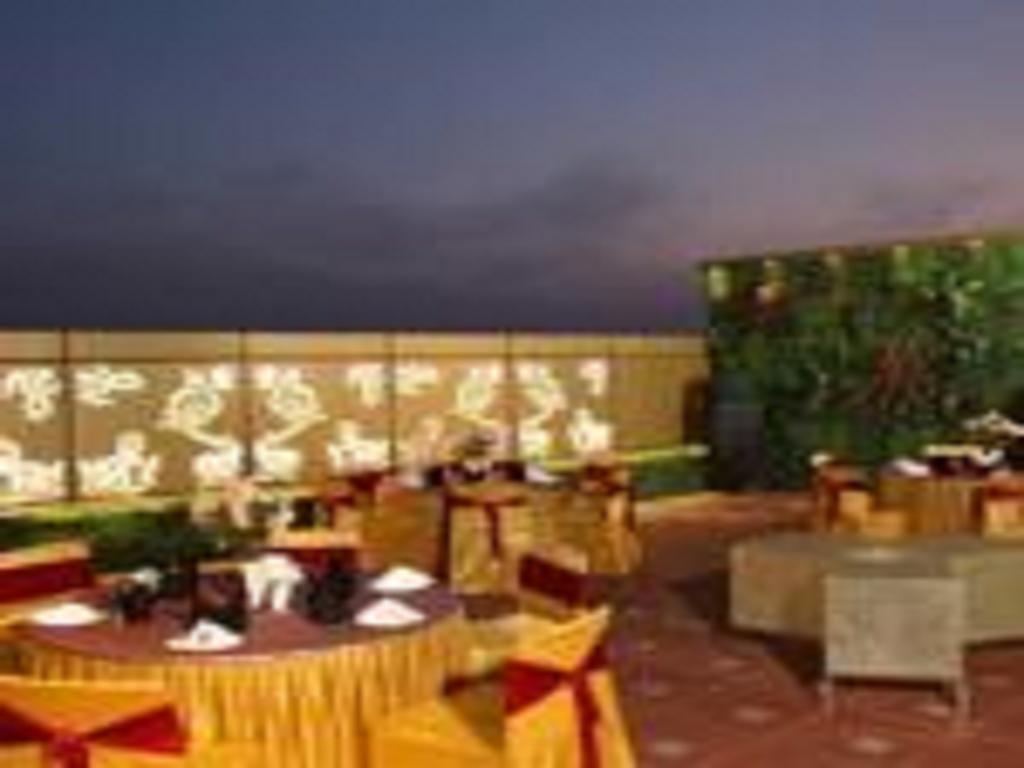 Hotel Jrd Exotica-Business Hotel New Delhi Exterior photo